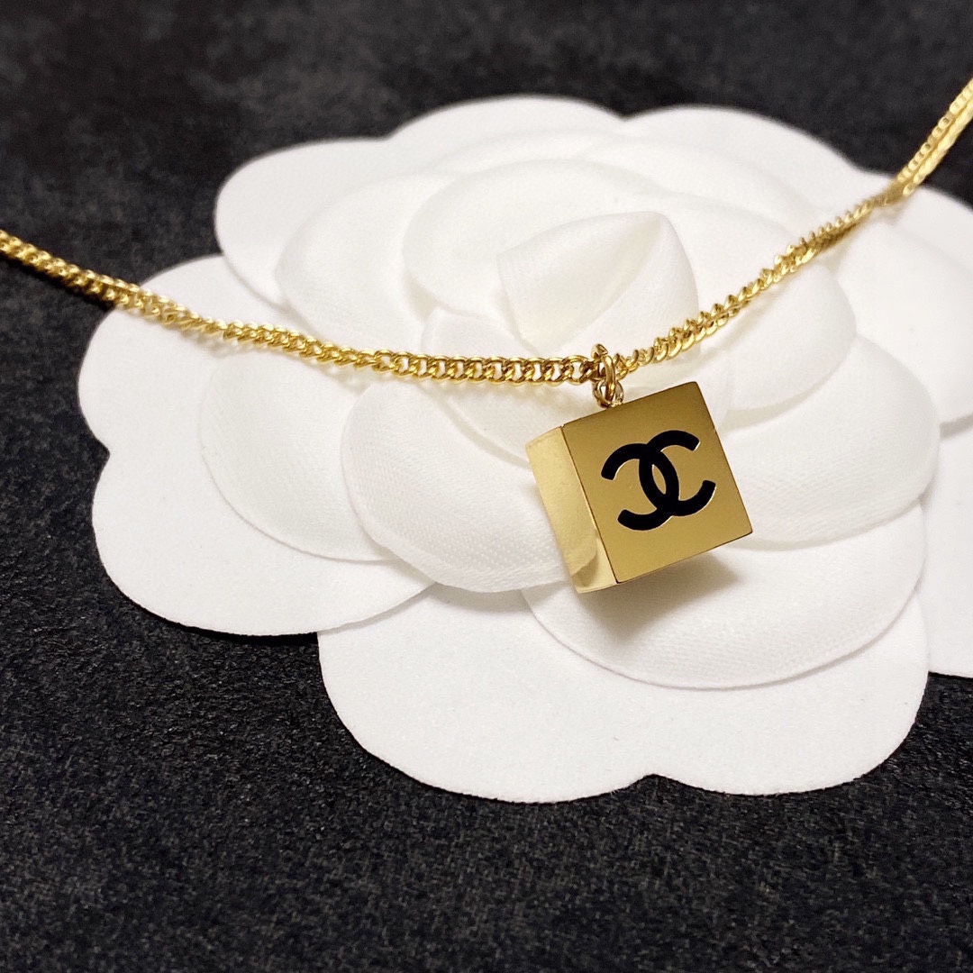 Chanel Necklaces